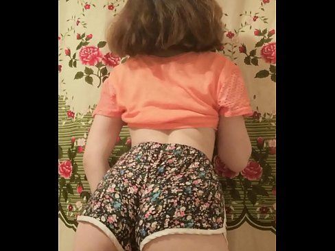 ❤️ سيڪسي نوجوان بيبي پنهنجي شارٽس کي ڪئميرا تي هٽائيندي سپر جنسي تي sd.sitevox.top