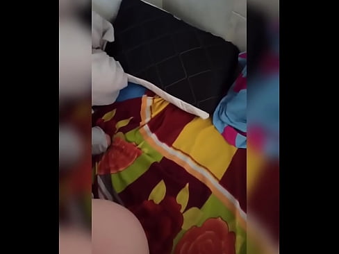 ❤️ منهنجي روم ميٽ گهر ۾ اڪيلي رهي ٿي ڇاڪاڻ ته هن جو مڙس موڪلن تي وڃي ٿو ۽ مان موقعو وٺان ٿو ته هن کي چوسان ۽ هن جي گدا کي کير سان ڀريان. سپر جنسي تي sd.sitevox.top